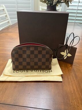 Preloved Authentic Louis Vuitton Damier Ebene Cosmetic Case